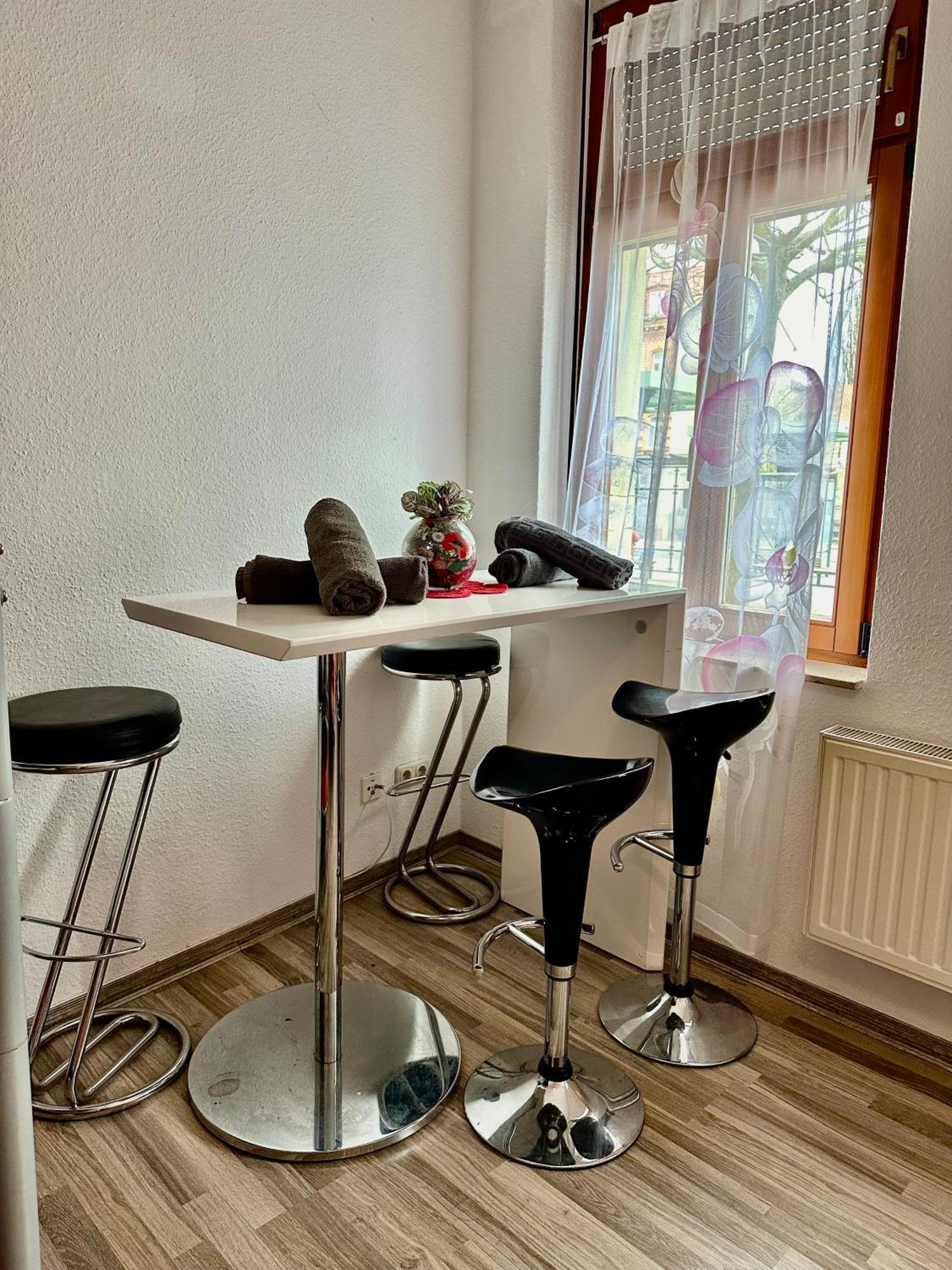 Weißenfels Ferienzimmer Healing Und Montuerwohnung מראה חיצוני תמונה